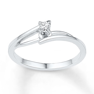 Solitaire Round Diamond Infinity Promise Ring