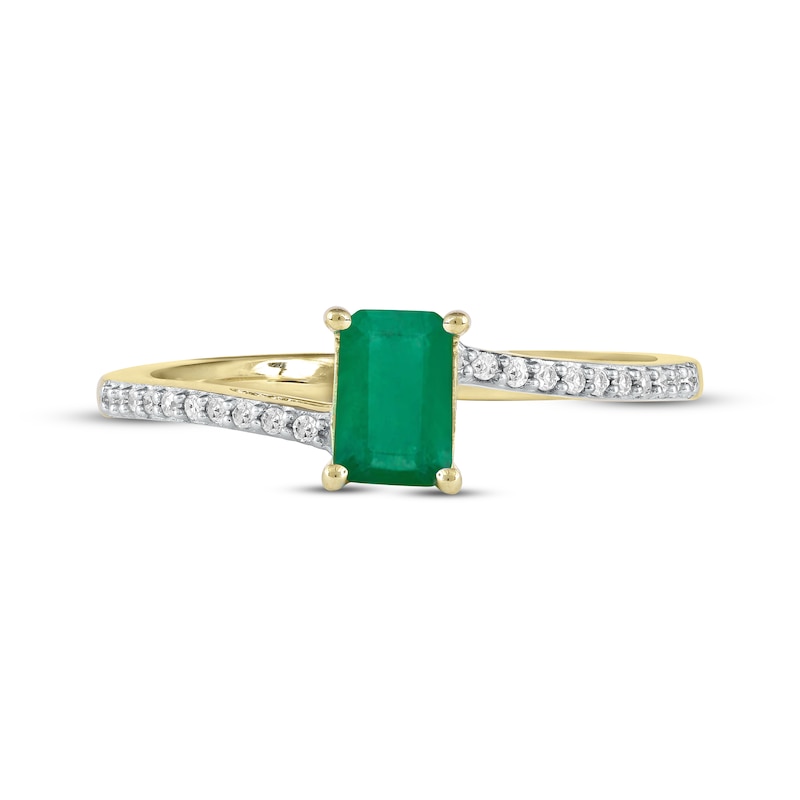 Emerald Ring 1/15 ct tw Diamonds 10K Yellow Gold