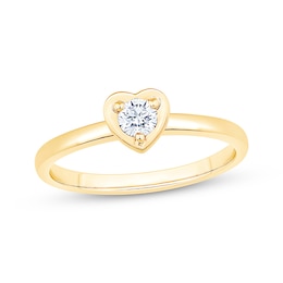 Round-Cut Diamond Heart-Shaped Solitaire Engagement Ring 1/5 ct tw 14K Yellow Gold (I/I2)