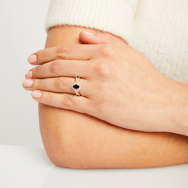 Main Image 4 of Neil Lane Pear-Shaped Black Diamond & White Diamond Twist Engagement Ring 1-1/5 ct tw 14K Yellow Gold