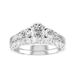 Oval Diamond Bridal Ring and Matching Band