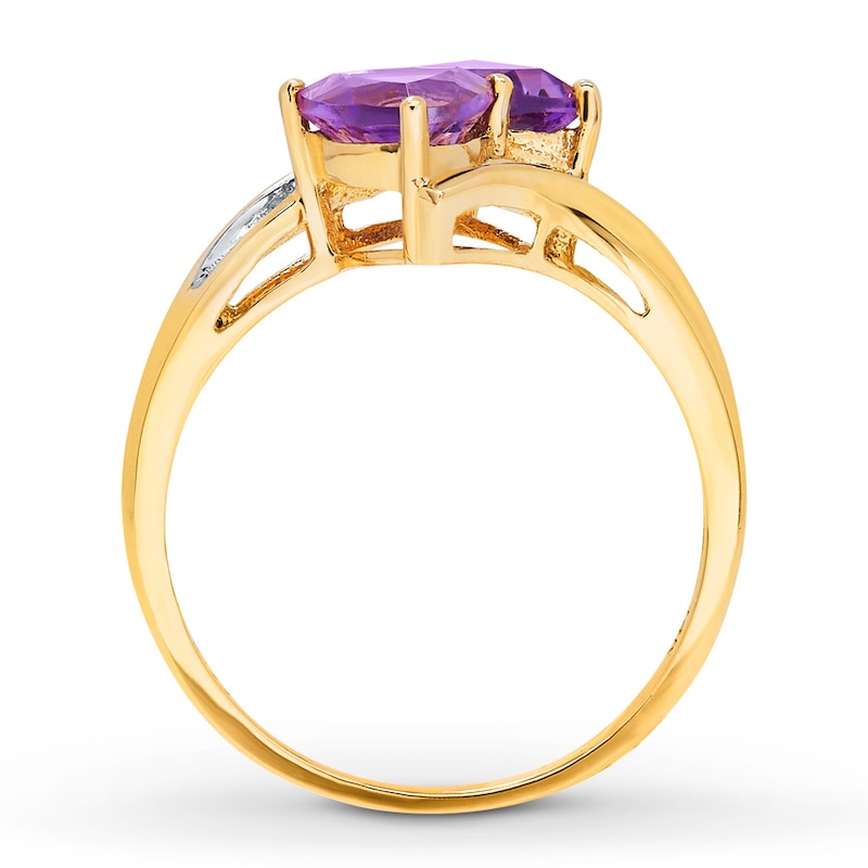 Amethyst Ring 1/20 ct tw Diamonds 10K Yellow Gold