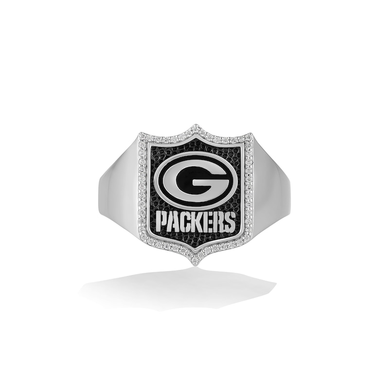 True Fans Green Bay Packers 1/6 CT. T.W. Diamond and Enamel Shield Ring in Sterling Silver