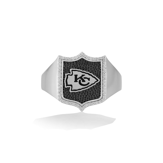 True Fans Kansas City Chiefs 1/6 CT. T.W. Diamond and Enamel Shield Ring in Sterling Silver