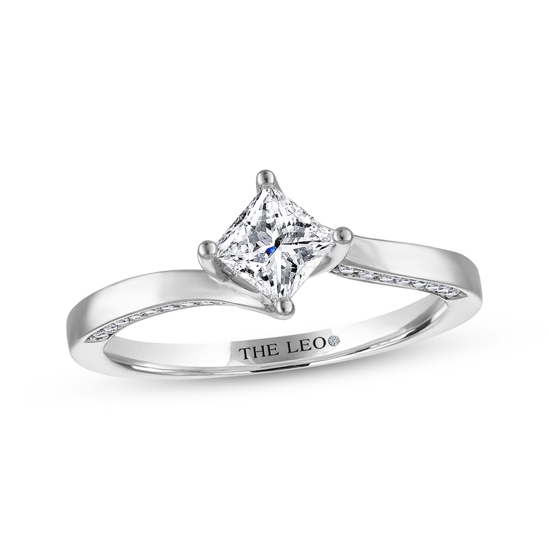 Main Image 4 of THE LEO Diamond Princess-Cut Twist Engagement Ring 5/8 ct tw 14K White Gold