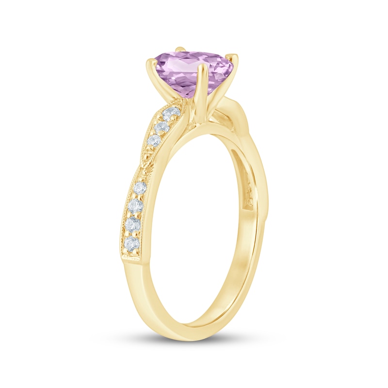 Main Image 2 of Oval-Cut Amethyst & Diamond Engagement Ring 1/5 ct tw 14K Yellow Gold