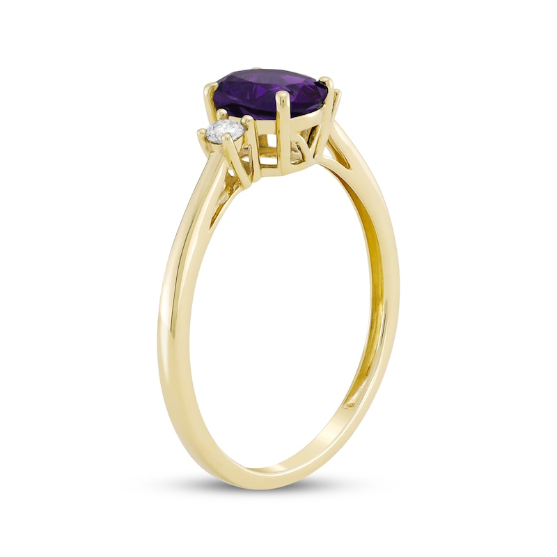 Main Image 2 of Oval-Cut Amethyst & Diamond Ring 1/10 ct tw 10K Yellow Gold