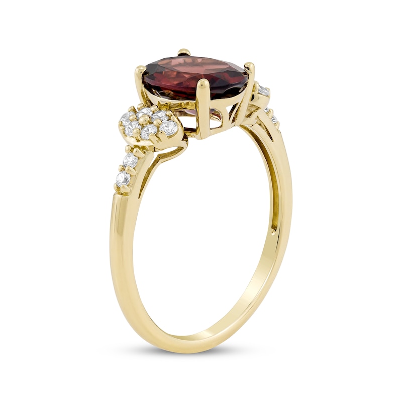 Main Image 2 of Oval-Cut Garnet & Diamond Ring 1/5 ct tw 10K Yellow Gold