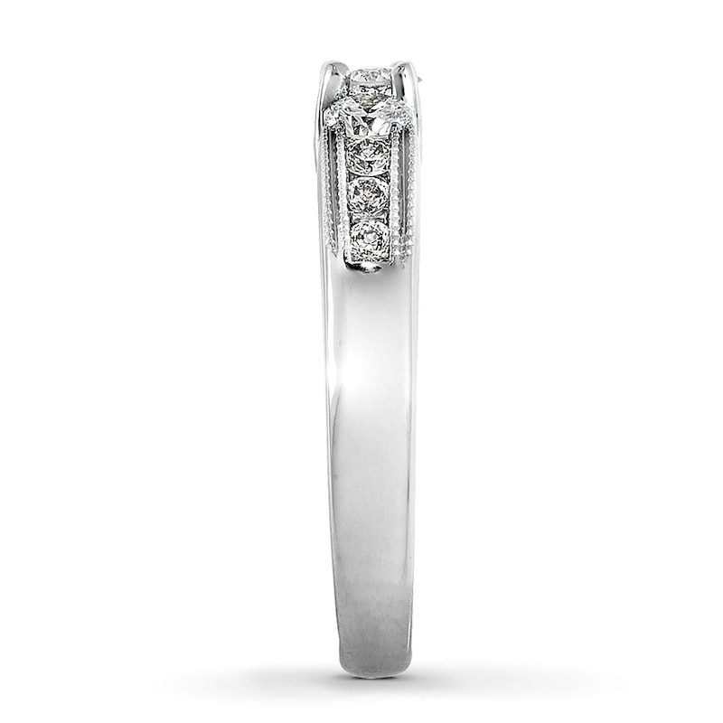 Main Image 3 of Previously Owned Three-Stone Ring 3/4 ct tw Diamonds 14K White Gold