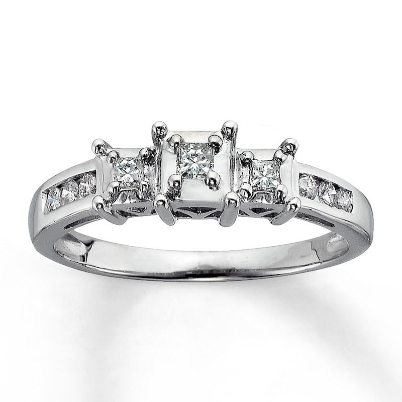 Main Image 1 of Previously Owned Diamond Ring 1/4 ct tw Princess-Cut 14K White Gold