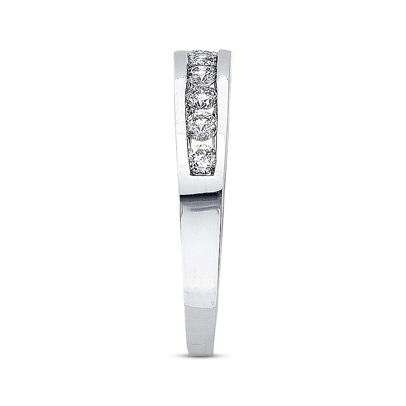 Previously Owned Diamond Wedding Band 3/8 ct tw Round-cut 14K White Gold