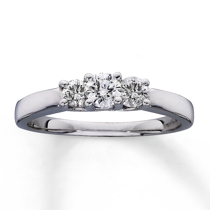 Previously Owned Ring 1/2 ct tw Diamonds 14K White Gold & Platinum