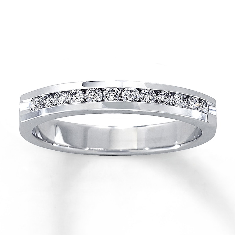 Main Image 1 of Previously Owned Diamond Anniversary Band 1/4 ct tw Round-cut 14K White Gold