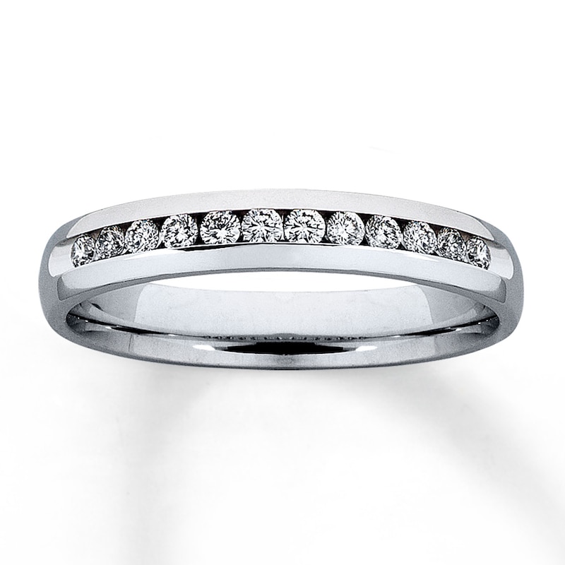 Main Image 1 of Previously Owned Diamond Anniversary Band 1/4 ct tw Round-cut 14K White Gold