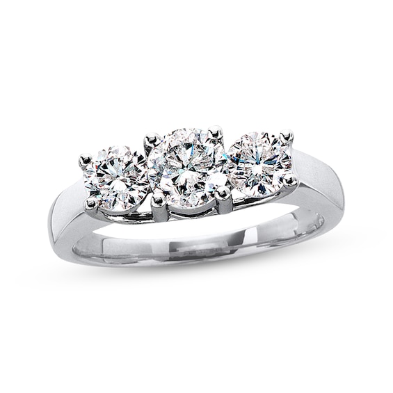 Previously Owned 3-Stone Anniversary Ring 1-1/2 ct tw Round-cut Diamonds 14K White Gold/Platinum