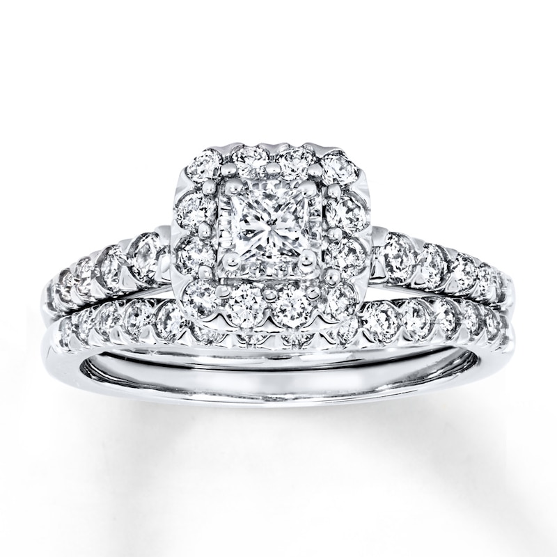 Main Image 1 of Previously Owned Diamond Bridal Set 7/8 ct tw Princess & Round-cut 14K White Gold