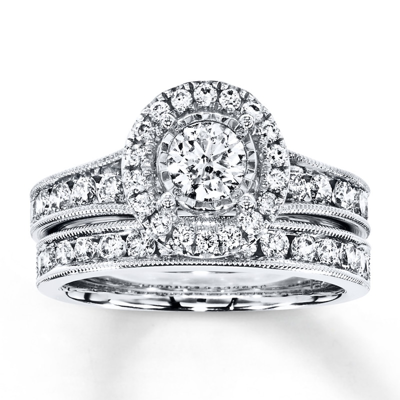 Main Image 1 of Previously Owned Diamond Bridal Set 1-1/3 ct tw Round-cut 14K White Gold