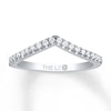 Thumbnail Image 0 of Previously Owned THE LEO Diamond Wedding Band 1/4 ct tw Round-cut 14K White Gold