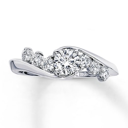 Previously Owned Leo Engagement Ring 3/4 ct tw Round-cut Diamonds 14K White Gold