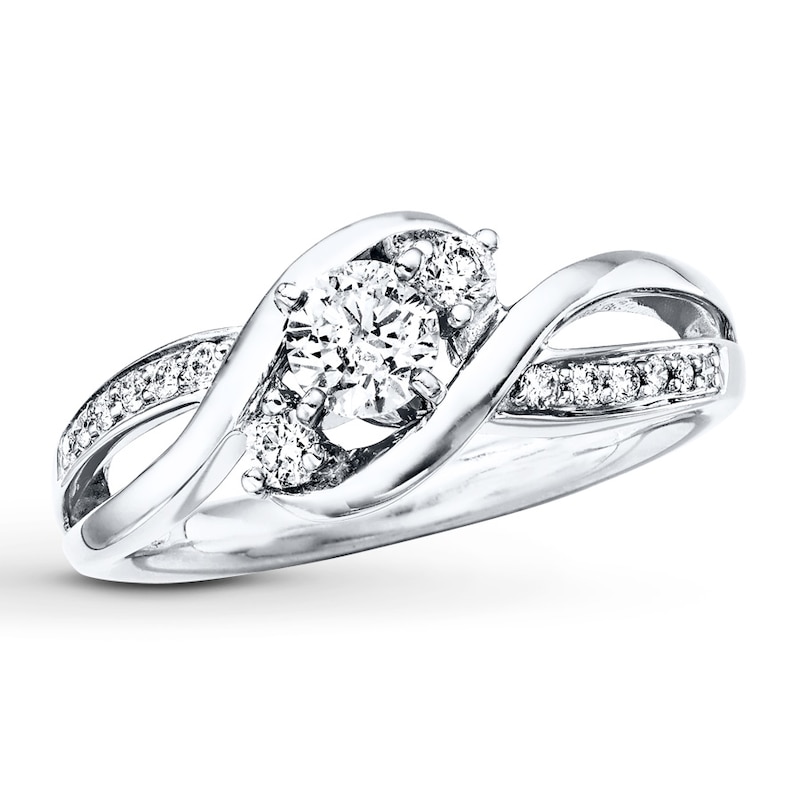 Main Image 1 of Previously Owned Three-Stone Engagement Ring 3/8 ct tw Round-cut Diamonds 14K White Gold - Size 9.5