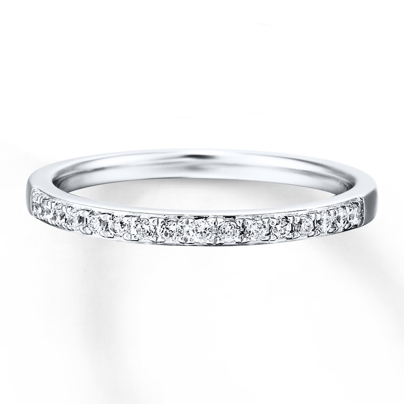 Main Image 4 of Previously Owned Diamond Wedding Band 1/6 ct tw Round-cut 14K White Gold