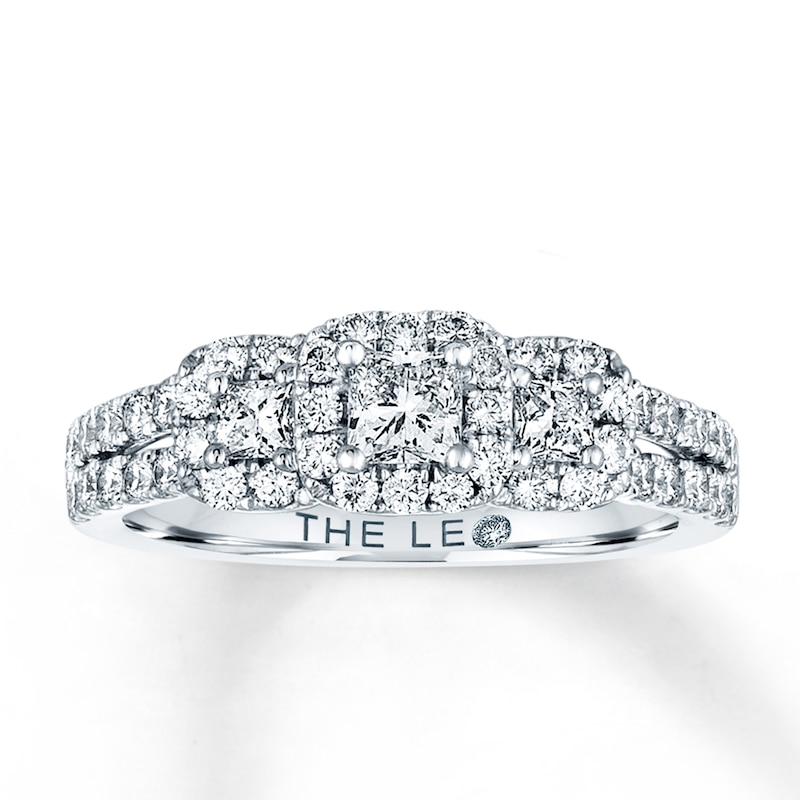 Main Image 1 of Previously Owned THE LEO Diamond Engagement Ring 7/8 ct tw Diamonds 14K White Gold