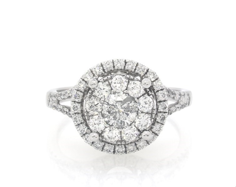 Previously Owned Diamond Engagement Ring 7/8 ct tw Round-cut 14K White ...