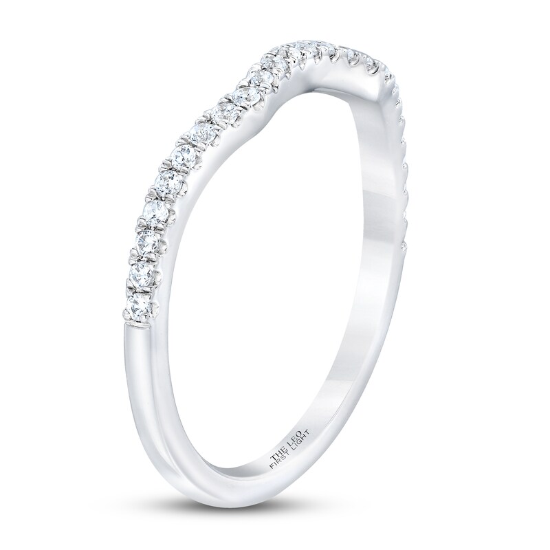 Main Image 2 of Previously Owned THE LEO First Light Diamond Wedding Band 1/5 ct tw Round-cut 14K White Gold