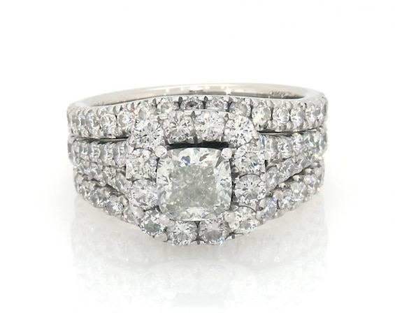 Previously Owned Neil Lane Cushion-Cut Diamond Halo Bridal Set 2-7/8 ct tw 14K White Gold Size 5.75