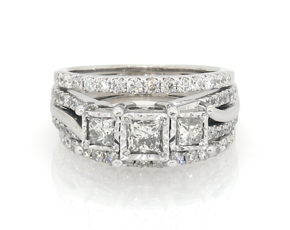 Previously Owned Princess-Cut Diamond Three-Stone Bridal Set 1-1/4 ct tw 14K White Gold Size 5.5