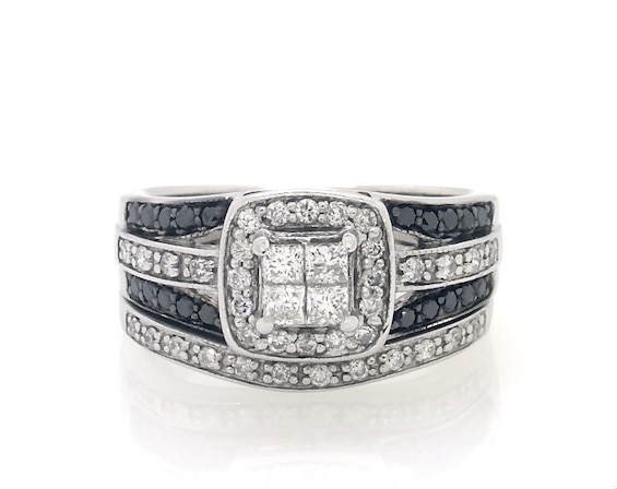 Previously Owned Princess-Cut Quad Black & White Diamond Bridal Set 5/8 ct tw 14K White Gold Size 6.25