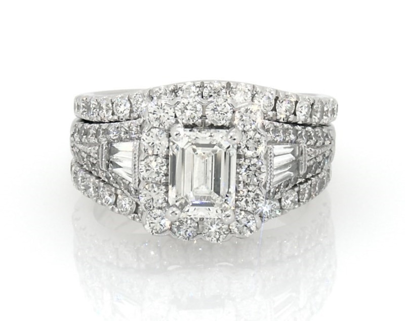 Main Image 1 of Previously Owned Emerald-Cut Diamond Scalloped Halo Bridal Set 2-1/2 ct tw 14K White Gold Size 6