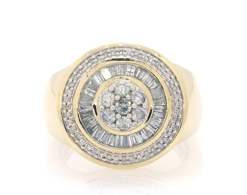 Main Image 1 of Previously Owned Men's Multi-Diamond Center Signet Ring 1 ct tw Round & Baguette-cut 10K Yellow Gold