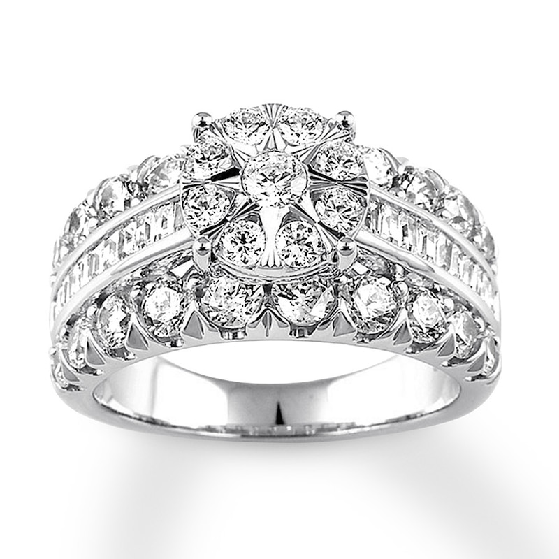 Main Image 1 of Previously Owned Diamond Engagement Ring 2-1/2 ct tw Round/Baguette 14K Gold