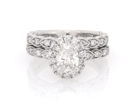 Previously Owned Neil Lane Oval-Cut Diamond Halo Bridal Set 1-1/3 ct tw 14K White Gold Size 3.75