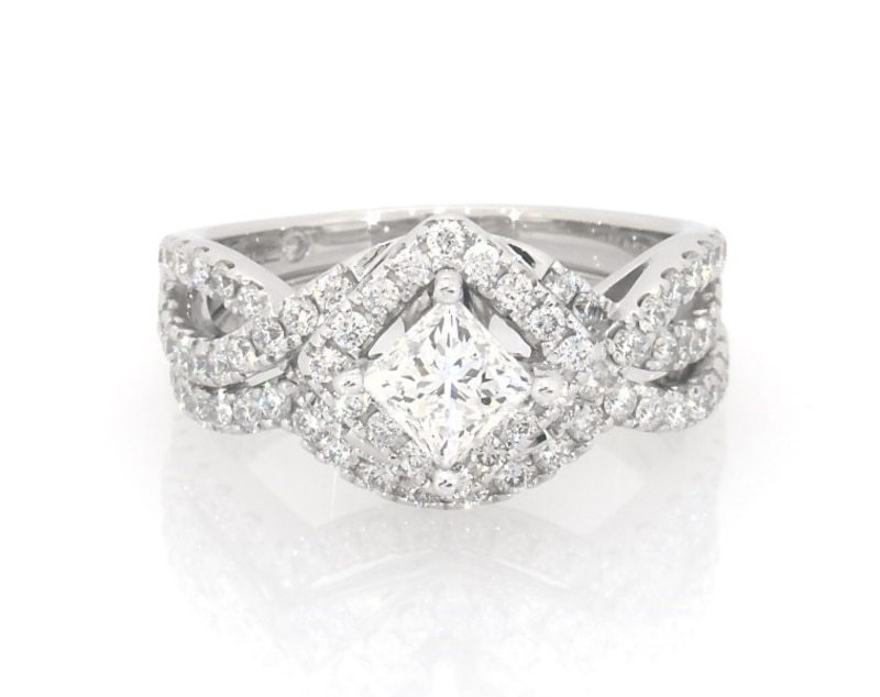 Main Image 1 of Previously Owned THE LEO Princess-Cut Diamond Halo Bridal Set 1-3/8 ct tw 14K White Gold Size 6.75