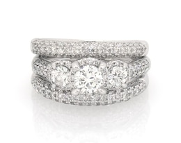 Previously Owned Round-Cut Diamond Three-Stone Halo Bridal Set 1-3/4 ct tw 14K White Gold Size 6.25