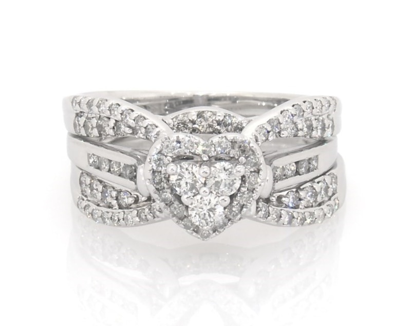 Main Image 1 of Previously Owned Multi-Diamond Heart-Shaped Halo Bridal Set 7/8 ct tw 10K White Gold Size 7.75