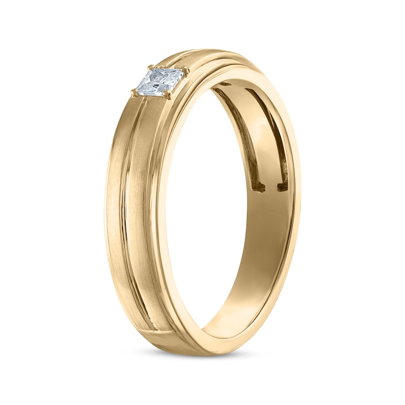 Main Image 2 of Men's Square-Cut Diamond Solitaire Wedding Band 1/10 ct tw 14K Yellow Gold