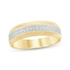 Thumbnail Image 1 of Men's Round-Cut Diamond Mesh Pattern Wedding Band 1/3 ct tw 10K Yellow Gold