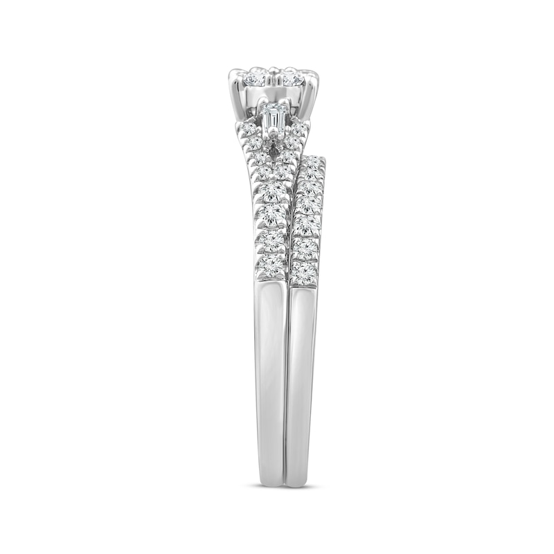 Main Image 2 of Baguette & Round-Cut Multi-Diamond Center Bridal Set 1/2 ct tw 10K White Gold